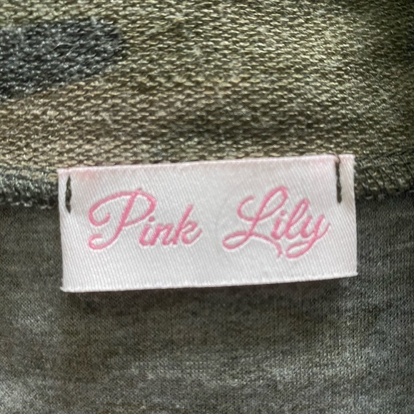 Pink Lily Camo Quarter Zip Pullover - Picture 6 of 6